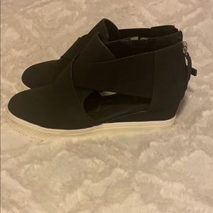 ccocci wedge black booties!